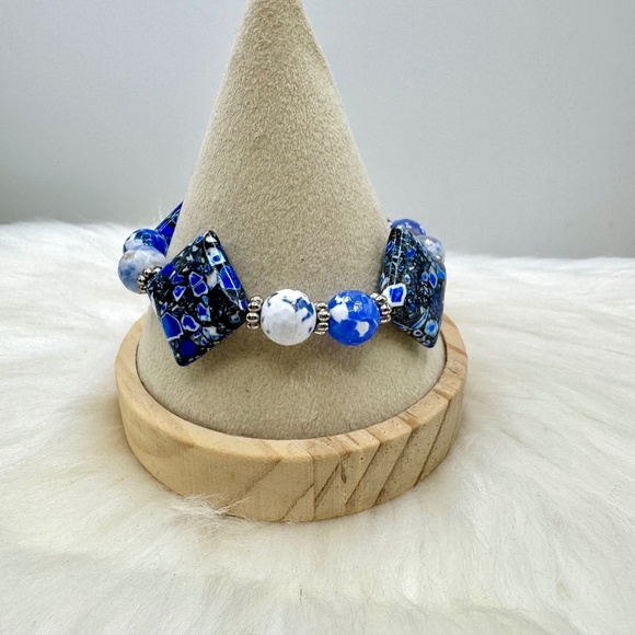 Square Beaded Geometric Unique Design Bracelets - Picture 1 of 5